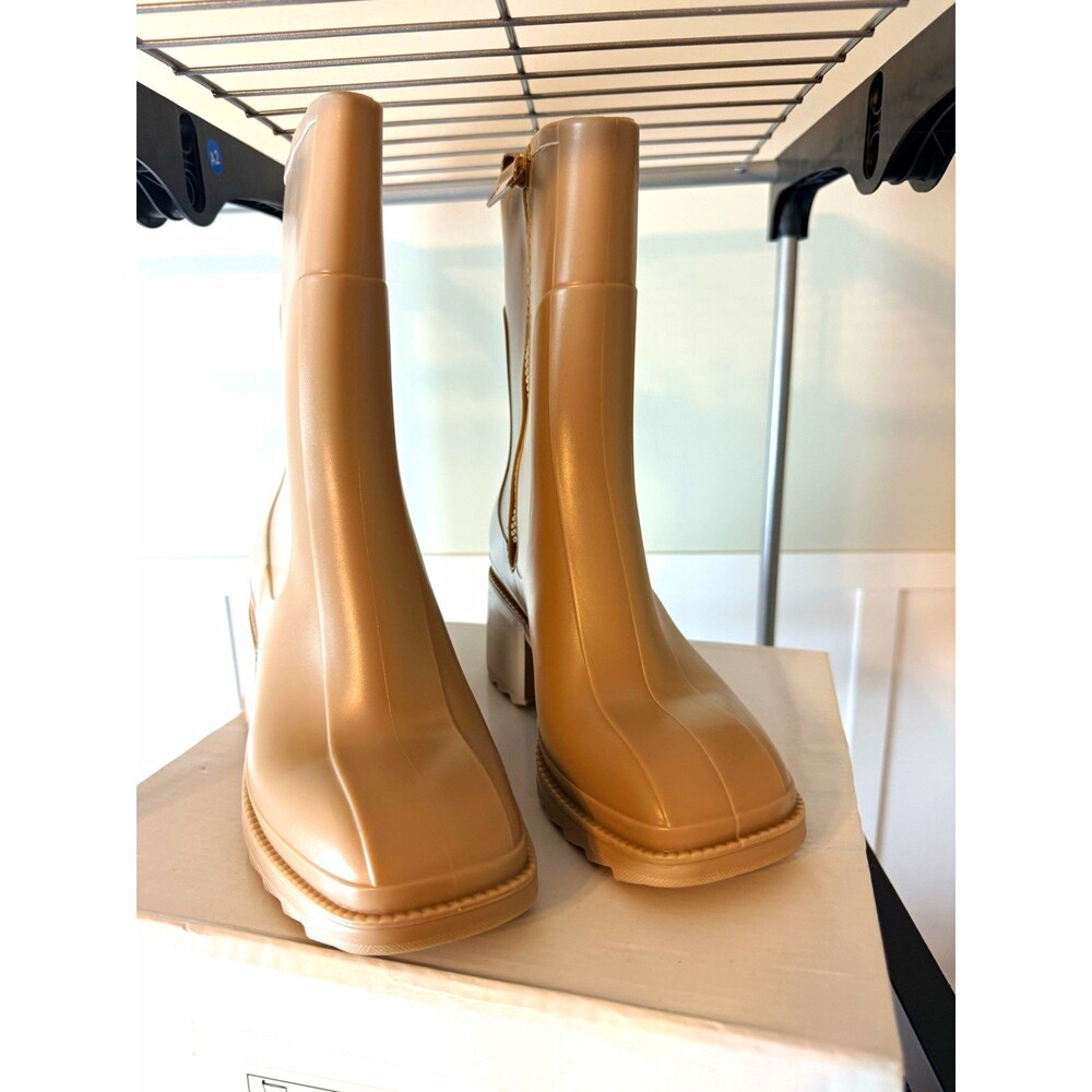 Dream Big Women’s Beige Waterproof Ankle Rain Boots Zip Closure US 6